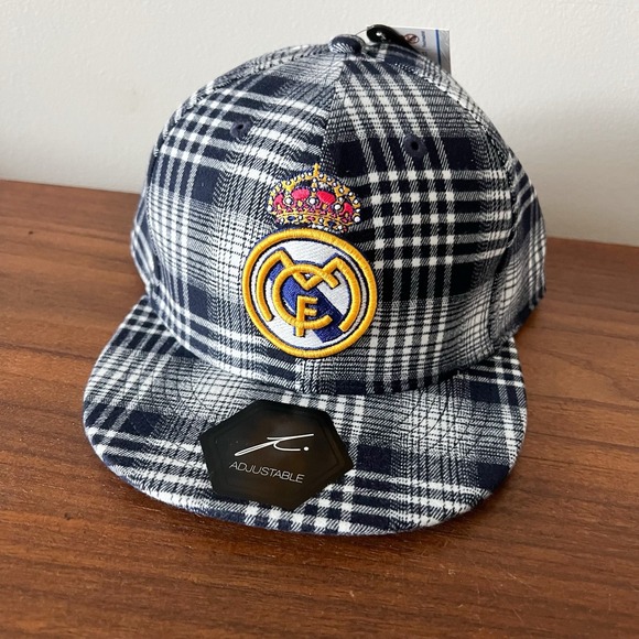 Real Madrid Adjustable Snapback Hat Plaid Navy White Official Licensed New Tags - Picture 2 of 10